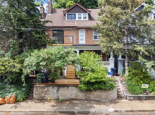 36 Tennis Cres, Toronto, ON M4K 1J3