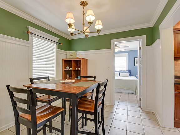 4th image of 1209 E William St #5