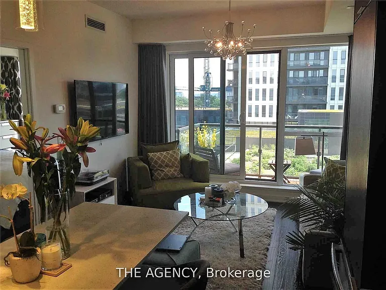 170 Sumach St #711 — Photo 2