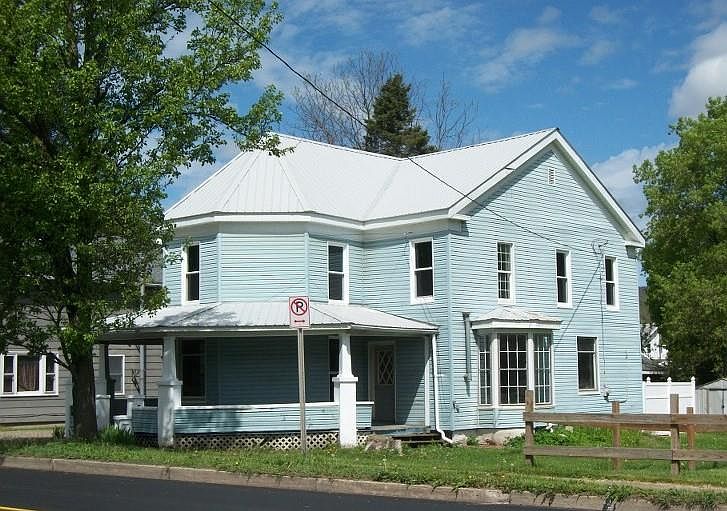 1st image of 18 Wellsboro St