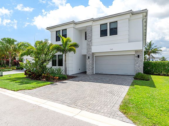 2nd image of 17411 Sea Blossom Way