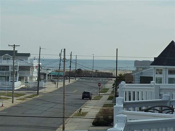 2nd image of 330 E 8th Ave