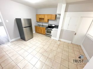 1533 N Robinson St, Philadelphia, PA 19151