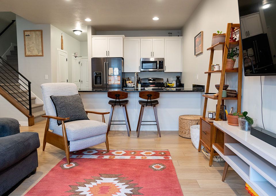 1st image of 15018 S Wild Horse Way W