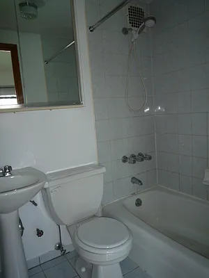 Rented by New Yorker Realty | media 34