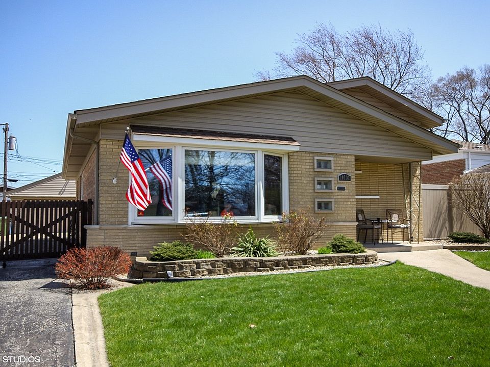 1st image of 10737 Leclaire Ave