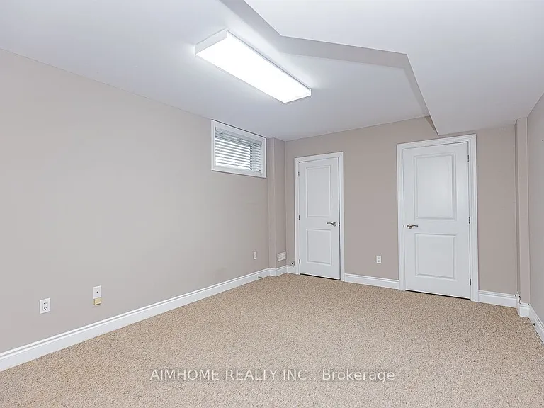 395 Princess Ave — Photo 27