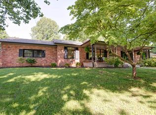2429 S Cedarbrook Ave, Springfield, MO 65804