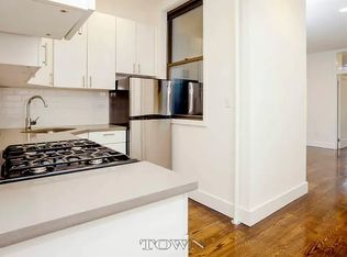 207 8th Ave #2A, New York, NY 10011