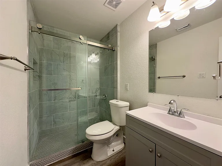 757 Eagle Dr — Photo 20