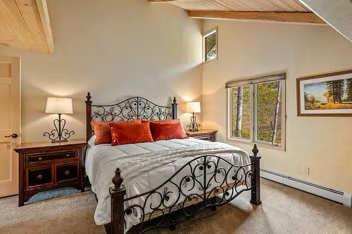 3rd floor bedroom #2