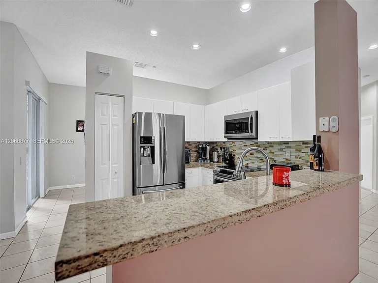 938 Bluewood Ter — Photo 25