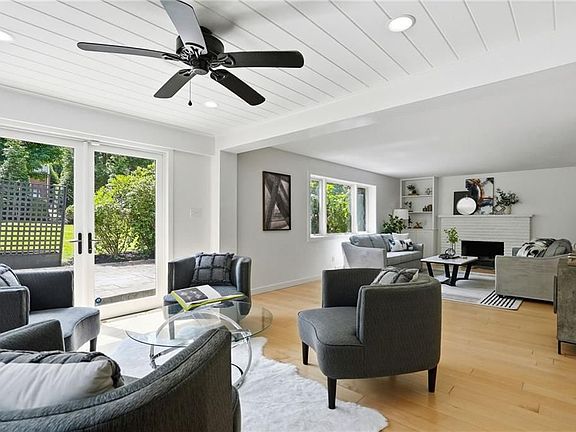 5th image of 824 Foxland Dr