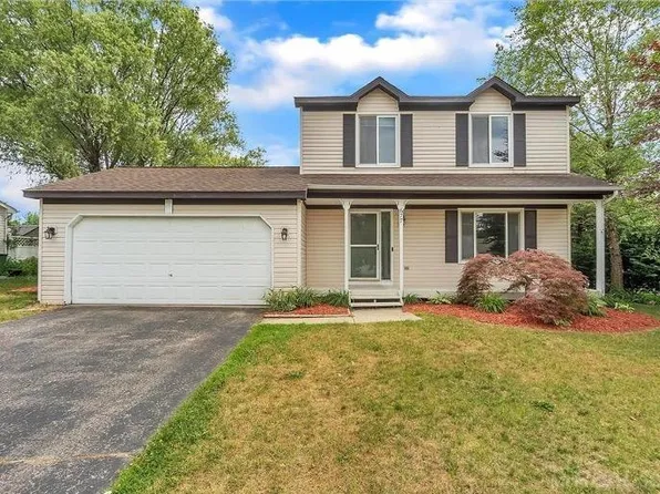 677 Doral Dr, Oxford, MI 48371