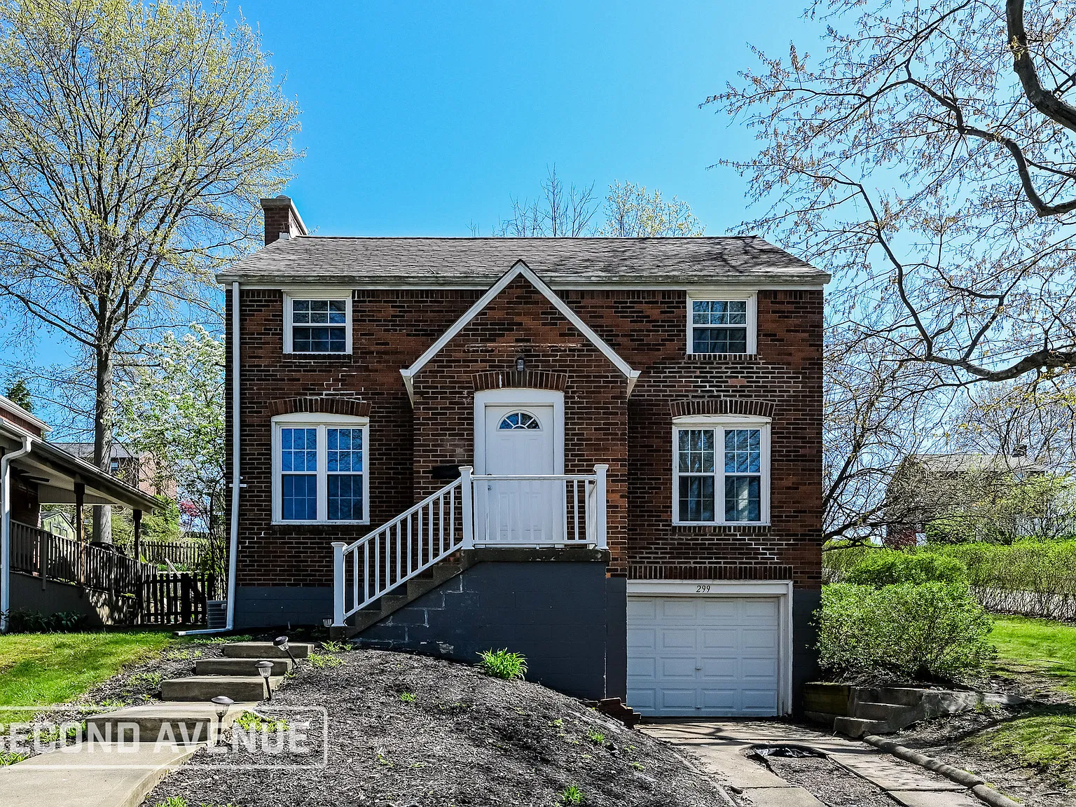 3 bed, 1.5 bath, 1268 sqft, $1,619 — Photo 1