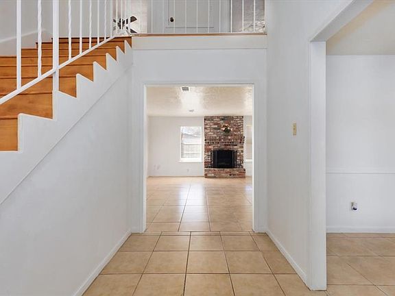3rd image of 3118 Mission Valley Drive
