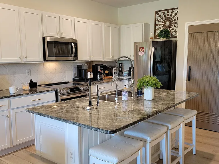 8545 Milestone Dr — Photo 3