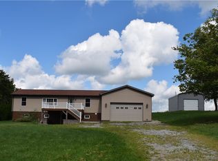 71 Woodland Rd, Mercer, PA 16137