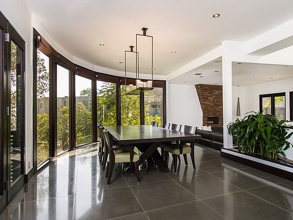 5th image of 2028 Wattles Dr