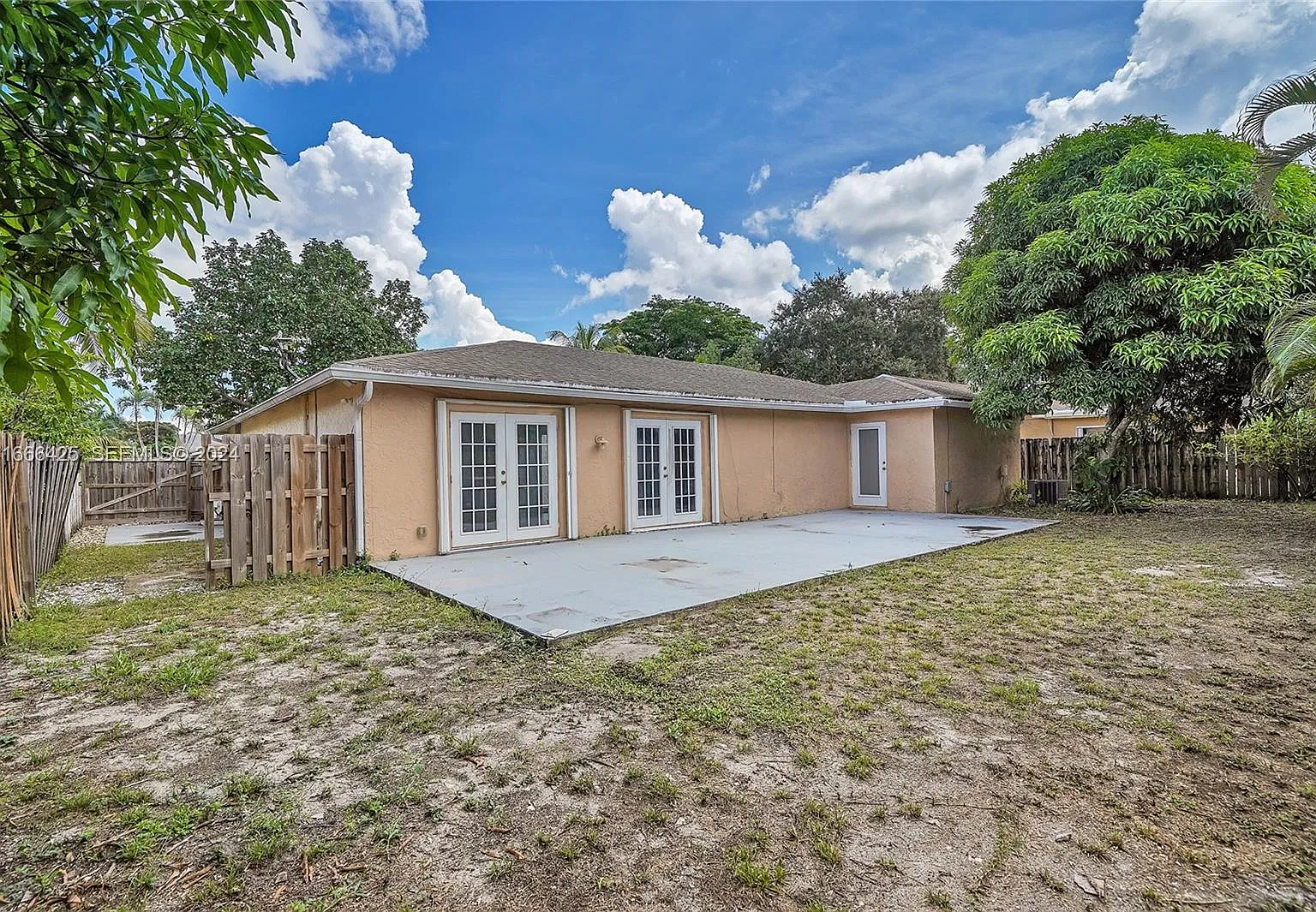 4 bed, 1700 sqft, $4,125 — Photo 3
