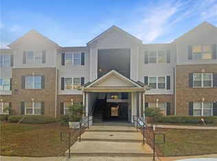 7303 Fairington Village Dr, Lithonia, GA 30038