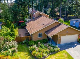 857 SW 13th Ave, Oak Harbor, WA 98277
