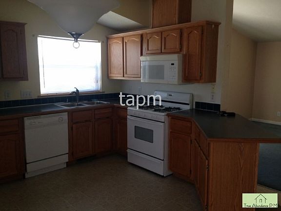3rd image of 2990 W C St Unit 24