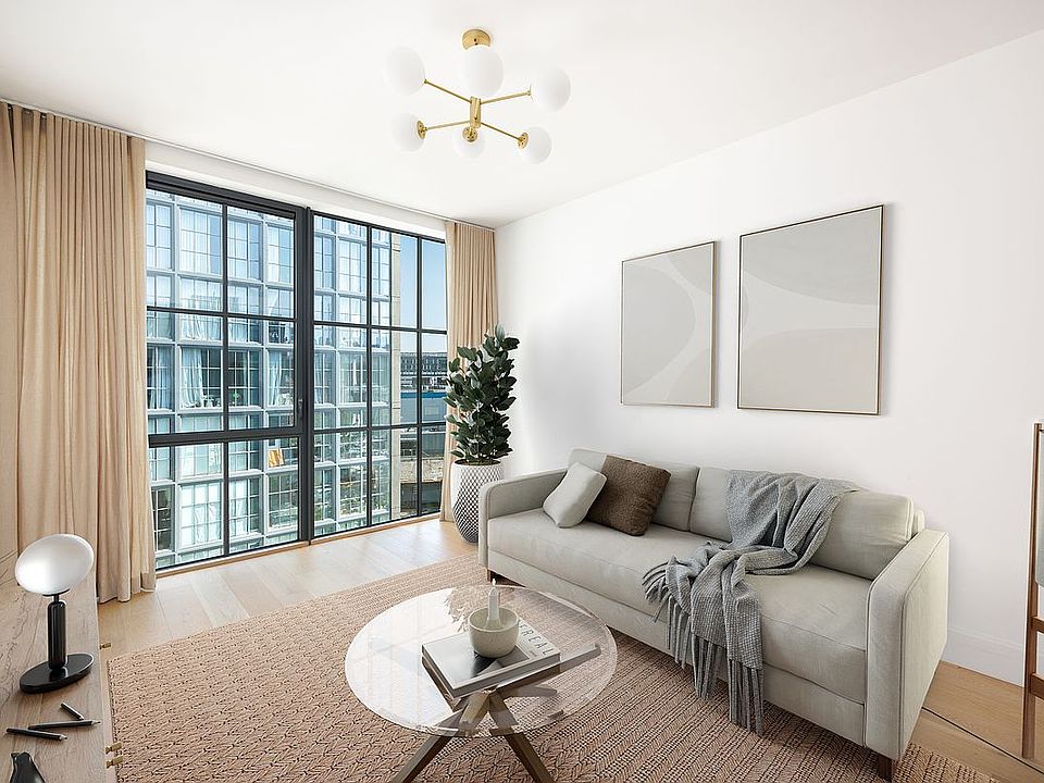 1st image of 2218 Jackson Ave #618