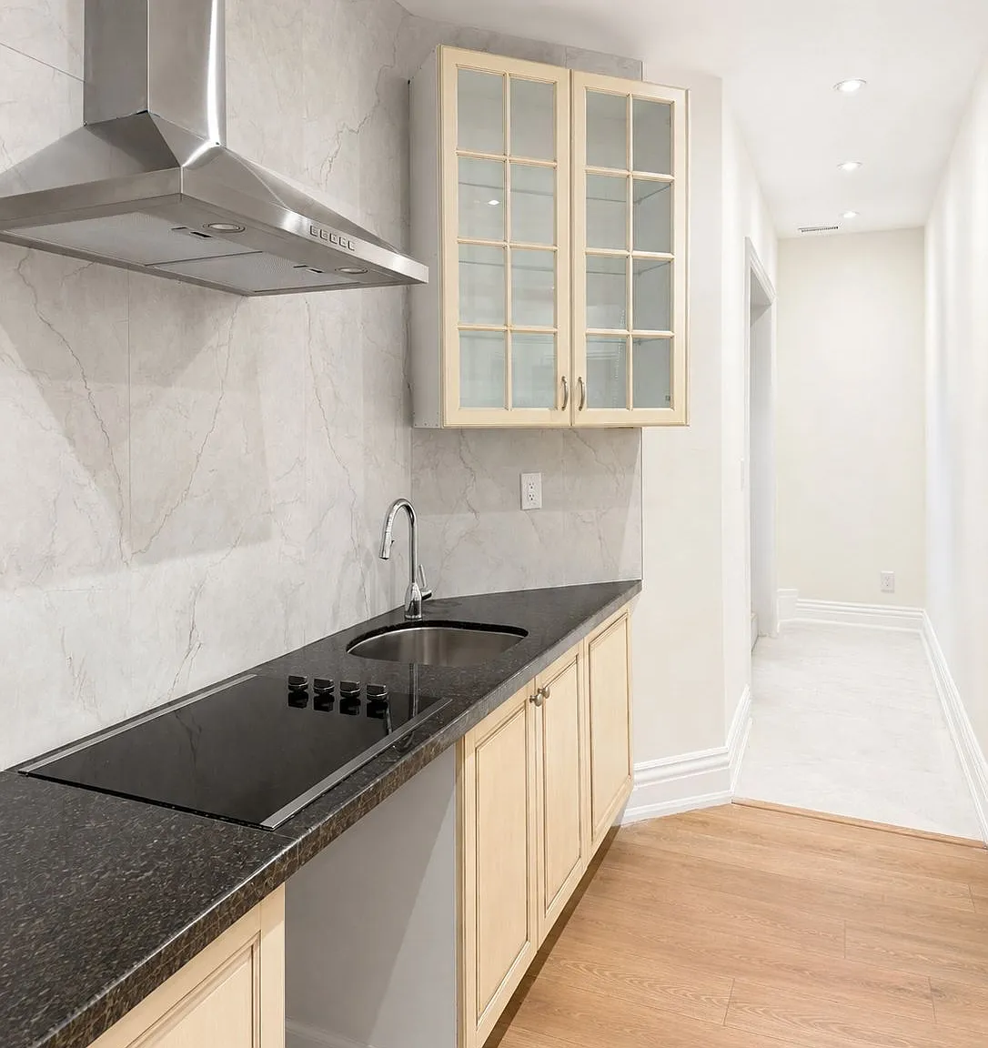 2 bed, $2,300 — Photo 4
