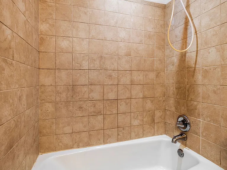 115 Beechnut St #A3 — Photo 21