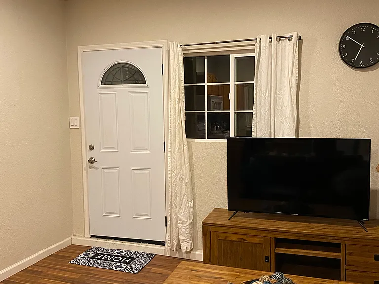 Broadmoor Dr — Photo 15