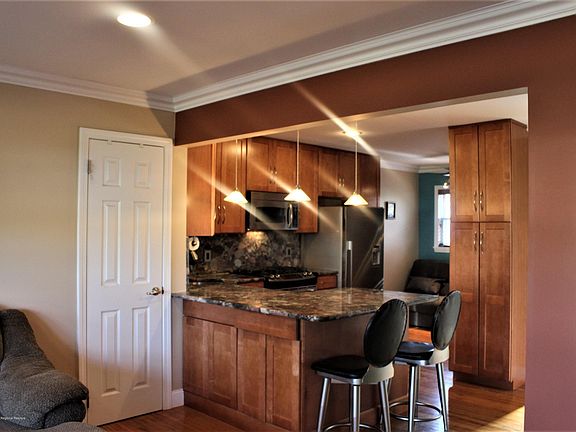 5th image of 310 Maryland Ave #32A