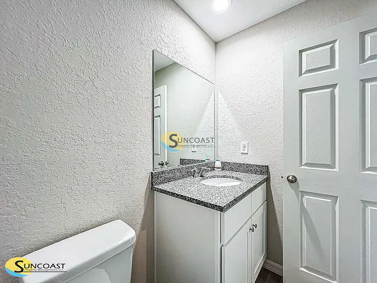 3367 S Dalton Ter — Photo 4