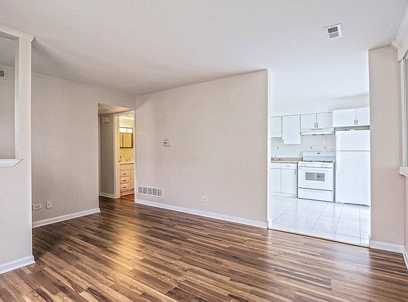5th image of 320 Joan Ct Unit A