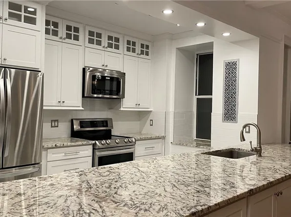 41 Eastern Parkway #2E, Brooklyn, NY 11238