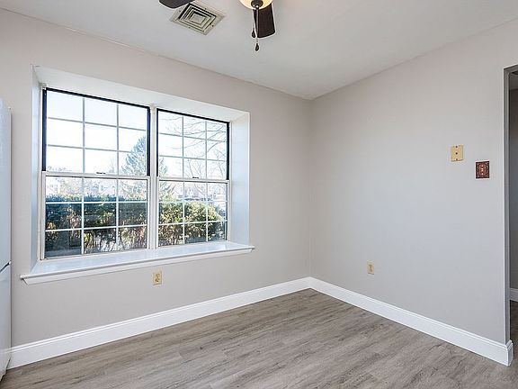 5th image of 130 Allem Ln