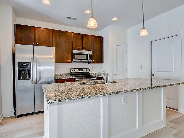 5416 Safe Harbour Way — Photo 8