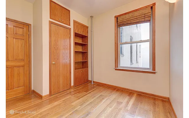 Rented by Douglas Elliman | media 22