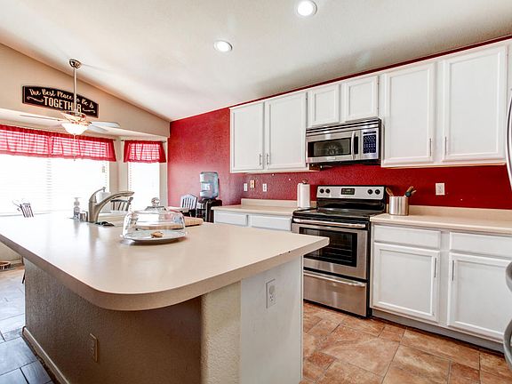 3rd image of 7213 E Medina Ave