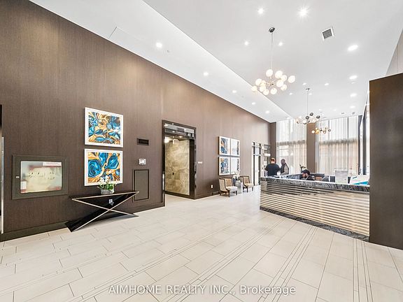 5th image of 400 Adelaide St E #706