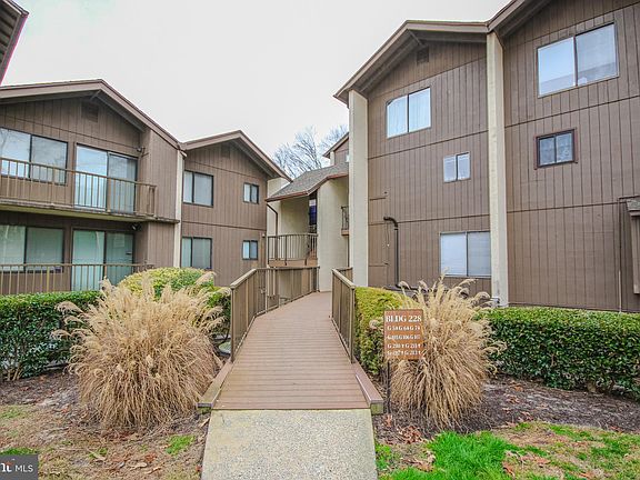 2nd image of 228 Canal Park Dr Unit G-105