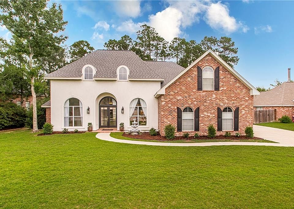 1st image of 905 Bald Cypress Dr