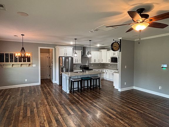 5th image of 6302 Clem Rose Ln