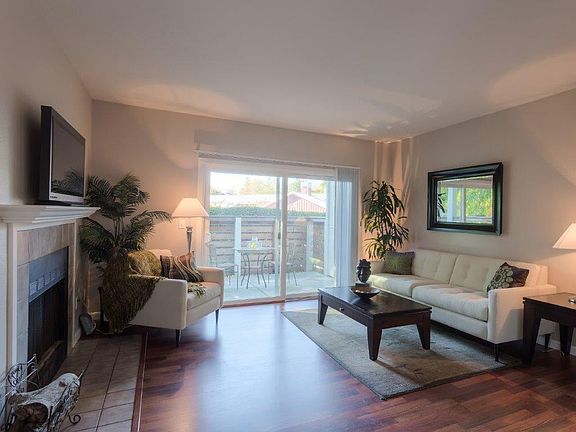 5th image of 6546 Cotton Wood Cir APT G