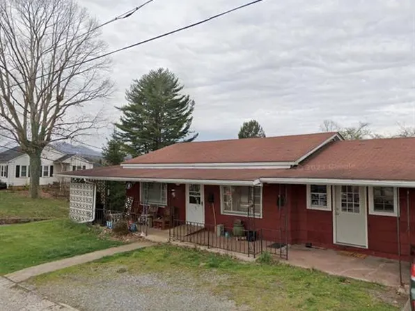 641 High St, Canton, NC 28716