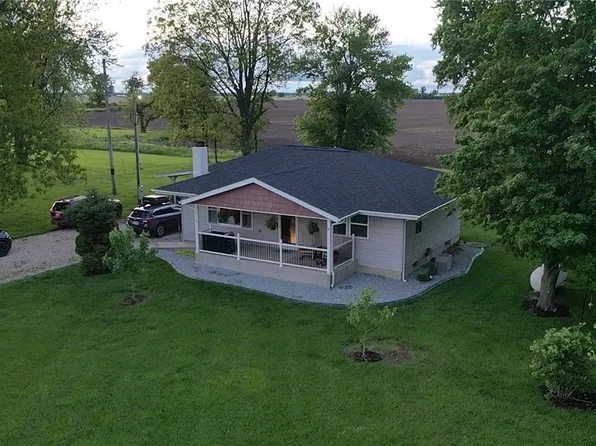 22736 E 1300th Ave, Teutopolis, IL 62467