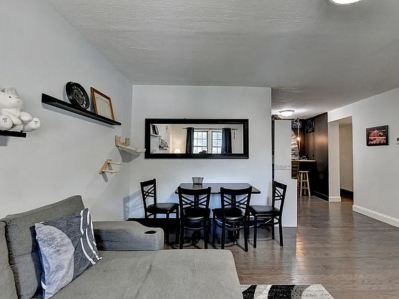 4th image of 3071 Colonial Way APT J