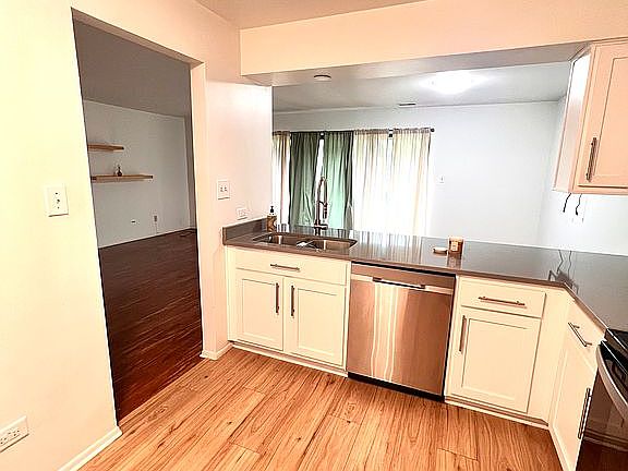 5th image of 3327 184th St APT 2A