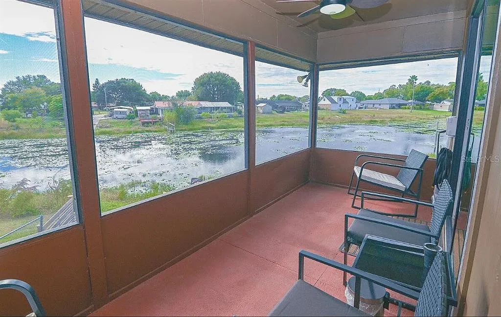 2 bed, 1.0 bath, 760 sqft, $1,350 — Photo 2