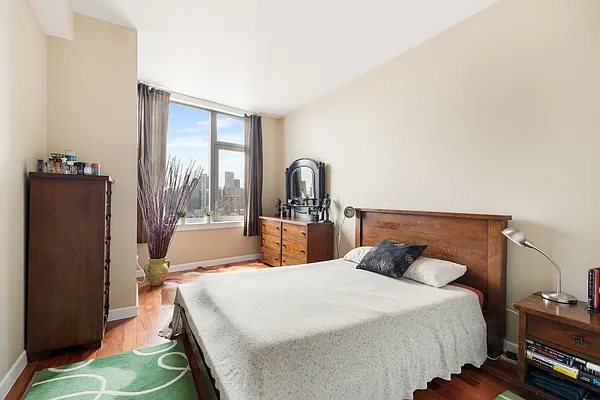 Rented by Compass | media 14